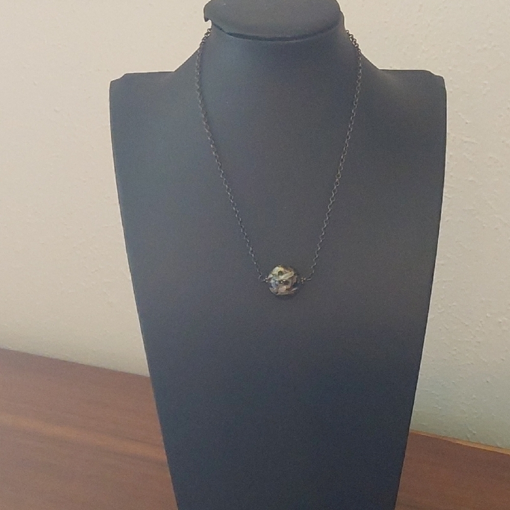 Elegant Gold-Toned Necklace